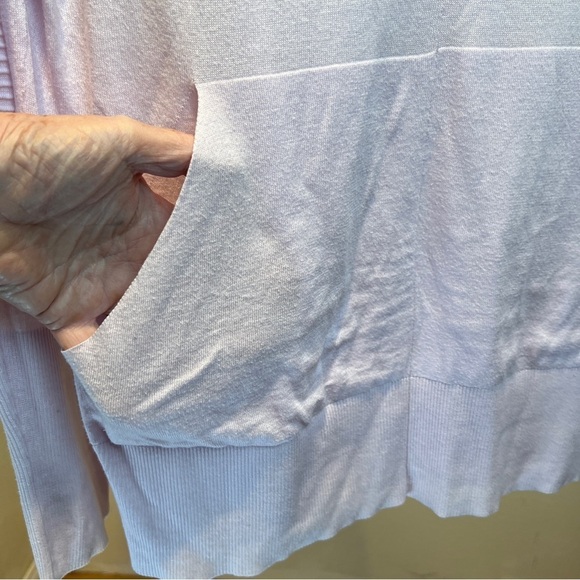 ATHLETA Pale Pink Hoodie with Deep V Neck. Kangaroo Pocket. Lightweight. Large. - Picture 4 of 6